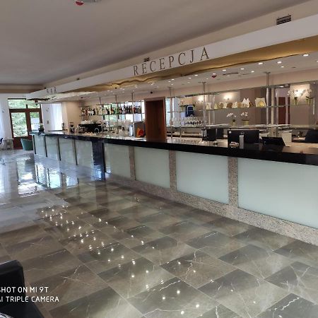 Hotel I Restauracja Admiral Legnica Exterior photo
